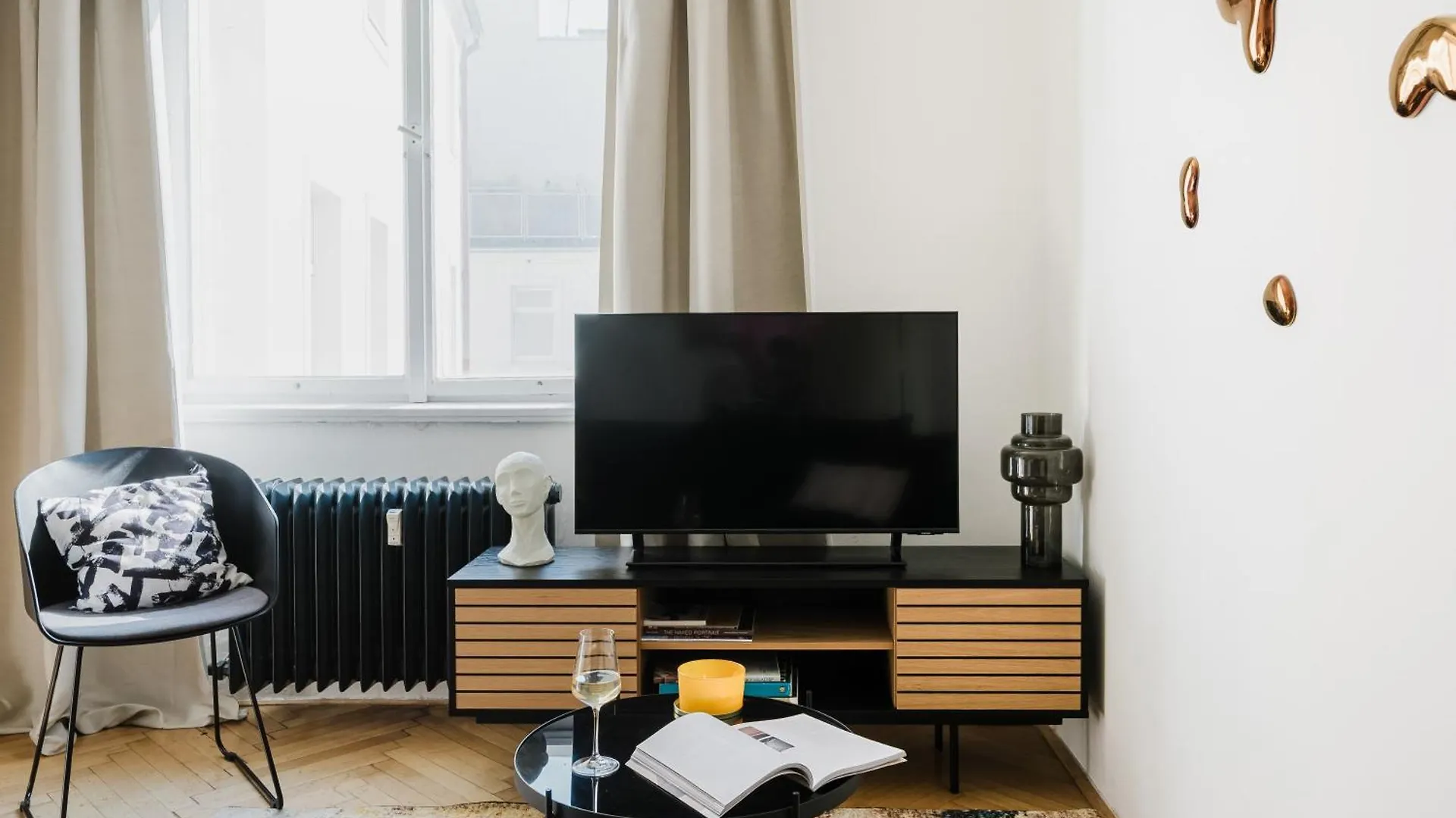 Prague Days - 1Bdr - Workspace - Netflix - New Town