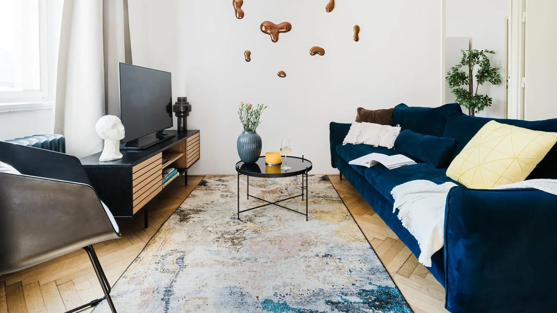Apartment Prague Days - 1Bdr - Workspace - Netflix - New Town