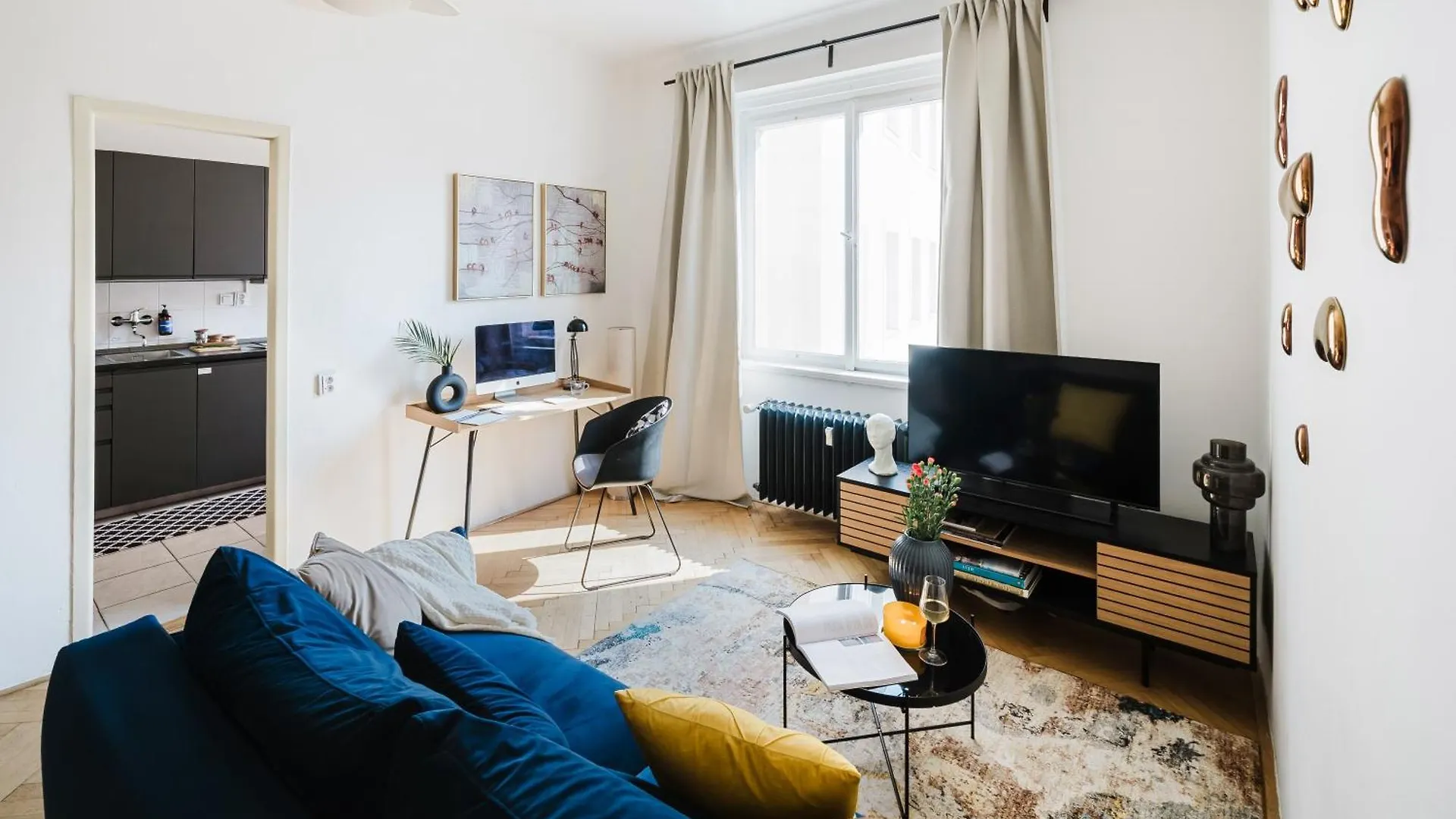 Prague Days - 1Bdr - Workspace - Netflix - New Town Apartment